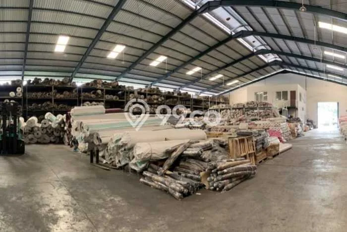 Disewakan Gudang di Kelapa Gading Jakarta Utara LT 6961m2, LB 3200m2 Disewakan Gudang di Kelapa Gading Jakarta Utara LT 6961m2, LB 3200m2
