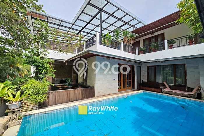For Sale! Luxury House LT 302m2 Desain Elegan di Lebak Bulus For Sale! Luxury House LT 302m2 Desain Elegan di Lebak Bulus
