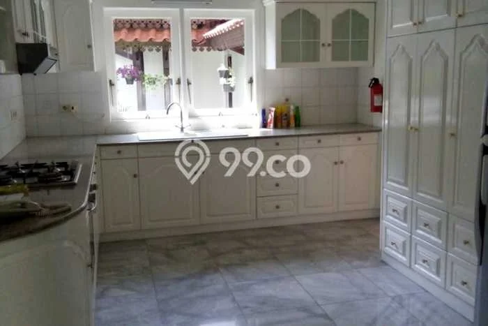 Disewakan Rumah Harga Terjangkau di Pondok Indah Jakarta Selatan dengan 4 KT Disewakan Rumah Harga Terjangkau di Pondok Indah Jakarta Selatan dengan 4 KT