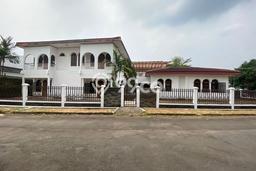Dijual Rumah Premium dengan Fasilitas Sekitar Lengkap di Cinere, Depok Dijual Rumah Premium dengan Fasilitas Sekitar Lengkap di Cinere, Depok