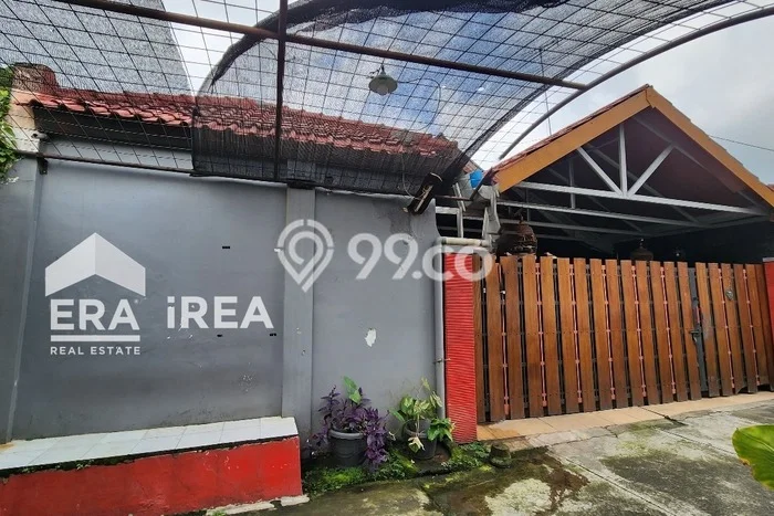 Jual Rumah Bagus Siap Huni LB 160m2 di Serengan, Surakarta Jual Rumah Bagus Siap Huni LB 160m2 di Serengan, Surakarta