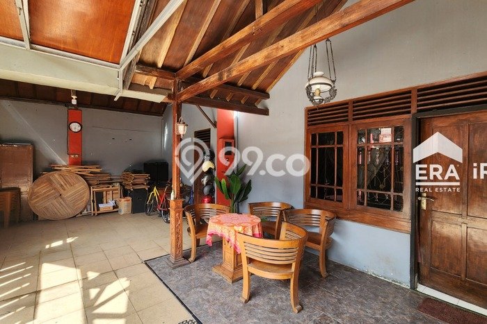 Jual Rumah Bagus Siap Huni LB 160m2 di Serengan, Surakarta Jual Rumah Bagus Siap Huni LB 160m2 di Serengan, Surakarta