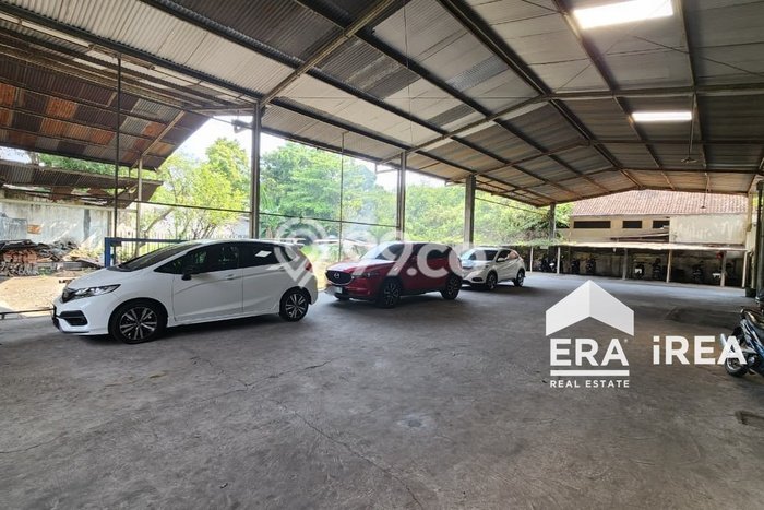 Komersial Favorit Dijual di Laweyan Solo Area Pusat Bisnis Komersial Favorit Dijual di Laweyan Solo Area Pusat Bisnis