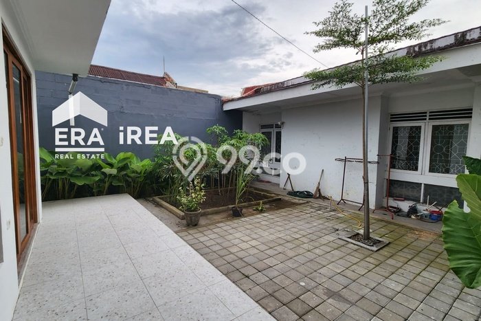 Disewakan Rumah Konsep Modern di Laweyan Solo dengan 4 Kamar Disewakan Rumah Konsep Modern di Laweyan Solo dengan 4 Kamar