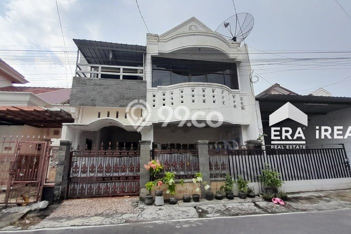 Dijual Cepat Rumah Favorit Siap Huni LB 160m2 di Colomadu, Karanganyar Dijual Cepat Rumah Favorit Siap Huni LB 160m2 di Colomadu, Karanganyar