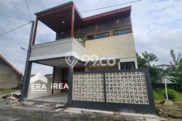 Rumah Modern Cantik 3 Kamar Bisa Langsung Pindah di Baki Rumah Modern Cantik 3 Kamar Bisa Langsung Pindah di Baki