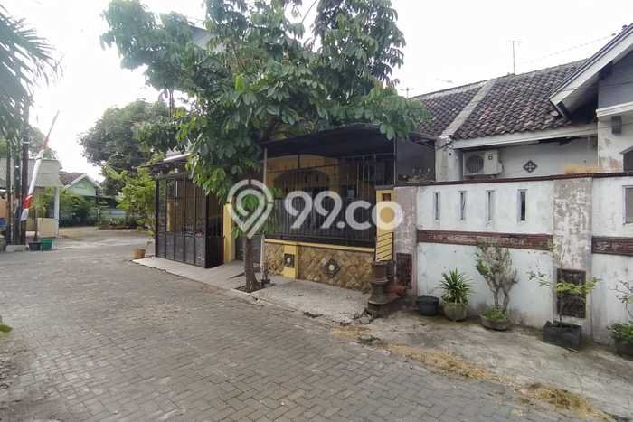 For Sale Rumah 2 Kamar Lokasi Strategis Bagus dan Strategis di Colomadu For Sale Rumah 2 Kamar Lokasi Strategis Bagus dan Strategis di Colomadu
