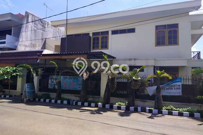 Hot Offer Hunian Premium Ideal dan Luas di Sukun, Malang Hot Offer Hunian Premium Ideal dan Luas di Sukun, Malang
