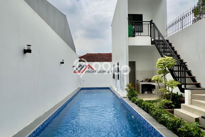 Rumah Elit Modern Tanpa Renovasi di Kemang Jakarta Selatan Rumah Elit Modern Tanpa Renovasi di Kemang Jakarta Selatan