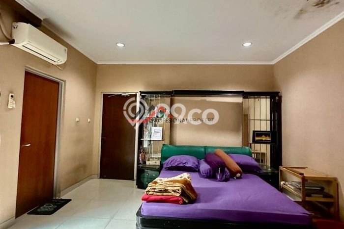 Rumah Mewah LB 350m2 Siap Pakai Desain Elegan di patra kuningan, Jakarta Selatan Rumah Mewah LB 350m2 Siap Pakai Desain Elegan di patra kuningan, Jakarta Selatan