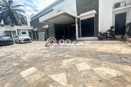 LOKASI PREMIUM! Kantor di Kebayoran Baru, Luas 230m2m², Akses Mainroad LOKASI PREMIUM! Kantor di Kebayoran Baru, Luas 230m2m², Akses Mainroad