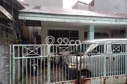 Rumah Terjangkau Akses Mudah LT 151m2 di Jakarta Pusat Rumah Terjangkau Akses Mudah LT 151m2 di Jakarta Pusat
