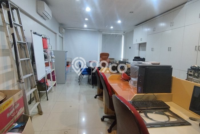 Unit Ruko Dijual di Jakarta Barat LT 61m2 & LB 200m2 Unit Ruko Dijual di Jakarta Barat LT 61m2 & LB 200m2