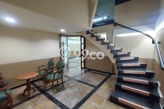 Kantor Bagus LT 90m2 LB 110m2 Dijual di Palmerah Jakarta Barat Kantor Bagus LT 90m2 LB 110m2 Dijual di Palmerah Jakarta Barat