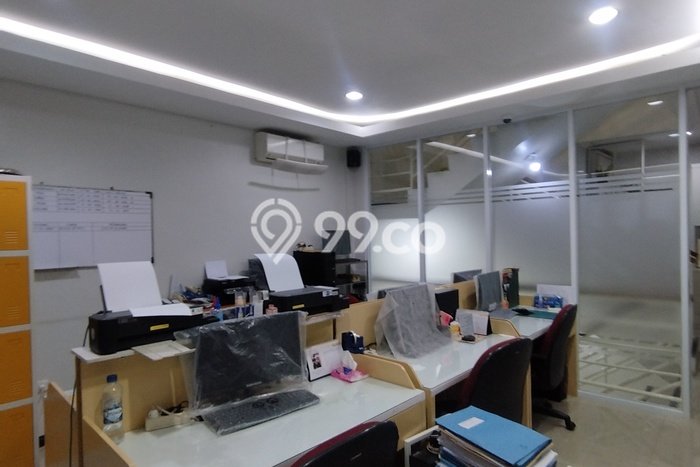 Unit Ruko Dijual di Jakarta Barat LT 61m2 & LB 200m2 Unit Ruko Dijual di Jakarta Barat LT 61m2 & LB 200m2