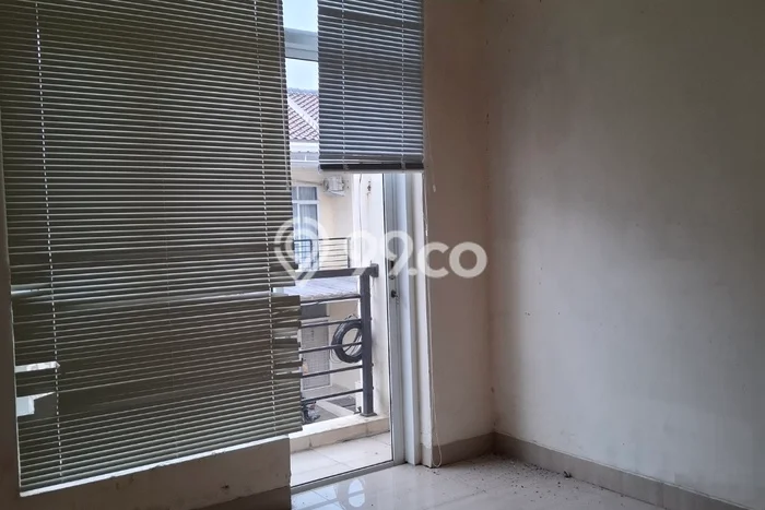 Rumah Disewakan Jakarta Barat LT 48m2 LB 90m2 Kawasan Pegadungan Rumah Disewakan Jakarta Barat LT 48m2 LB 90m2 Kawasan Pegadungan