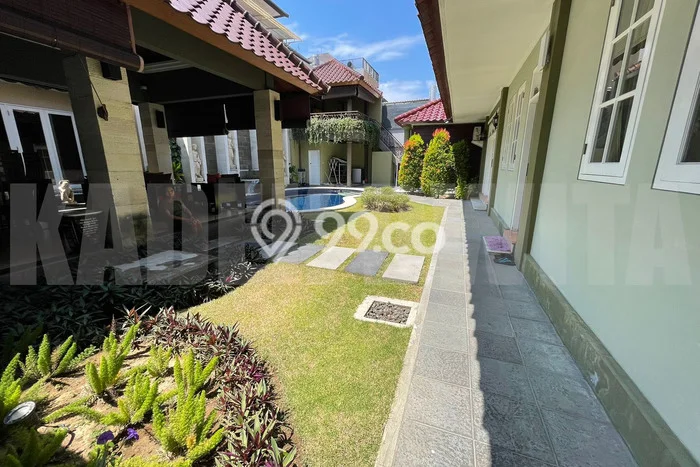 Siap Huni Rumah Mewah 6 Kamar di Renon Dekat ke Mana Pun Siap Huni Rumah Mewah 6 Kamar di Renon Dekat ke Mana Pun