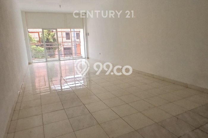 Ruko Area Bisnis di Johar Baru, Luas 253m², Siap Usaha Ruko Area Bisnis di Johar Baru, Luas 253m², Siap Usaha