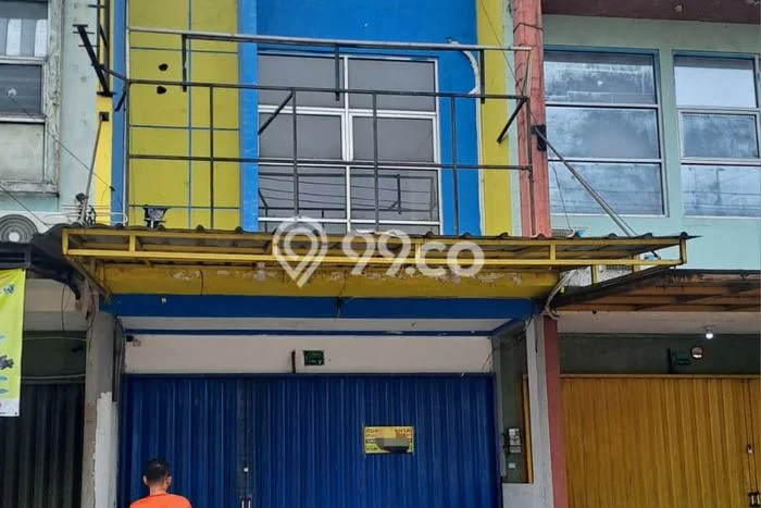 Ruko Disewakan Kawasan Cisauk, Luas 80m², Area Bisnis, Jalan Strategis Ruko Disewakan Kawasan Cisauk, Luas 80m², Area Bisnis, Jalan Strategis
