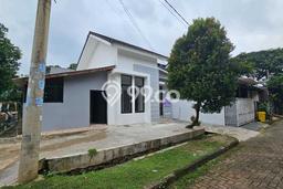 Dijual Rumah 2 Kamar Lokasi Strategis Bagus dan Strategis di BSD Dijual Rumah 2 Kamar Lokasi Strategis Bagus dan Strategis di BSD