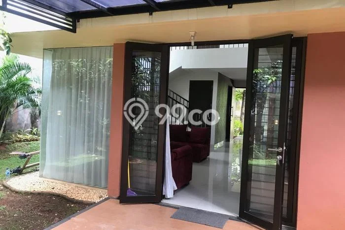 Ready to Use! Luxury House LT 315m2 Desain Elegan di Sentul City Ready to Use! Luxury House LT 315m2 Desain Elegan di Sentul City