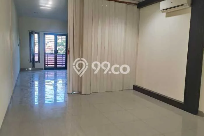 Ruko untuk Disewa di Pusat Jakarta Barat Luas Bangunan 250m2 Ruko untuk Disewa di Pusat Jakarta Barat Luas Bangunan 250m2