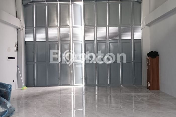 Lokasi Strategis! Dijual Ruko Bisnis di Pasar Rebo, Jakarta Timur Kondisi Bagus Lokasi Strategis! Dijual Ruko Bisnis di Pasar Rebo, Jakarta Timur Kondisi Bagus