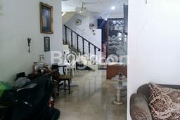 Jual Rumah Luas Megah Dengan View Eksklusif di Tanjung Duren, Jakarta Barat Jual Rumah Luas Megah Dengan View Eksklusif di Tanjung Duren, Jakarta Barat