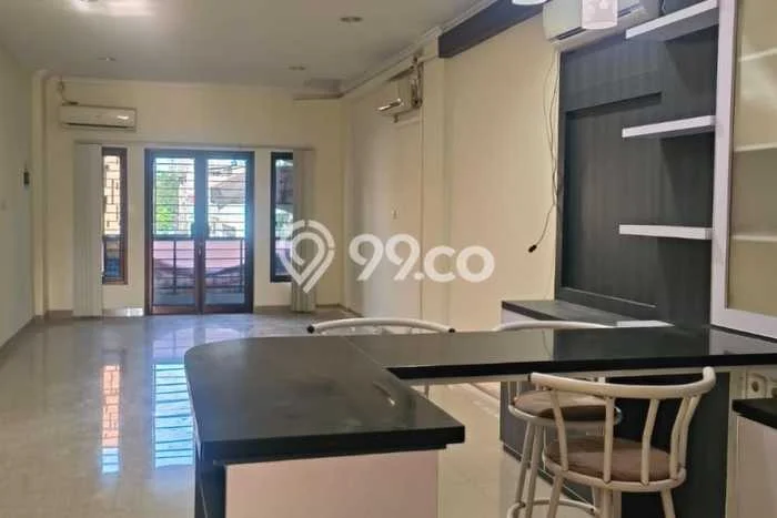 Ruko untuk Disewa di Pusat Jakarta Barat Luas Bangunan 250m2 Ruko untuk Disewa di Pusat Jakarta Barat Luas Bangunan 250m2