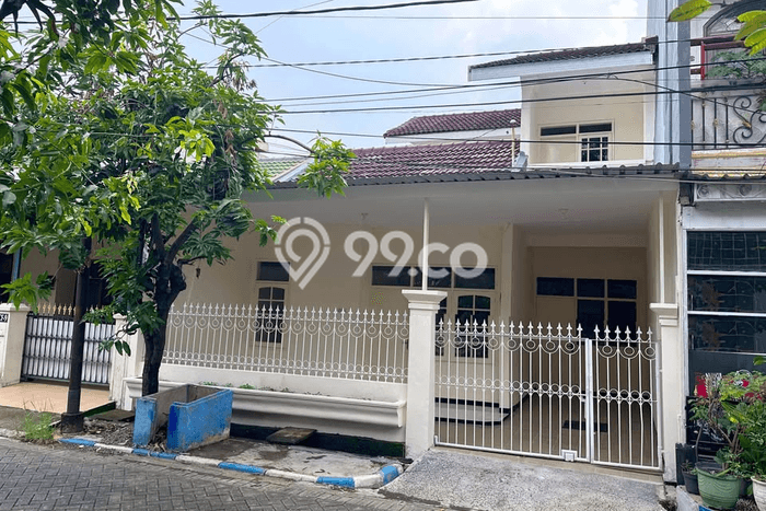 Dijual Rumah Strategis Bagus Punya 3 KT di Rungkut Surabaya SHM Dijual Rumah Strategis Bagus Punya 3 KT di Rungkut Surabaya SHM