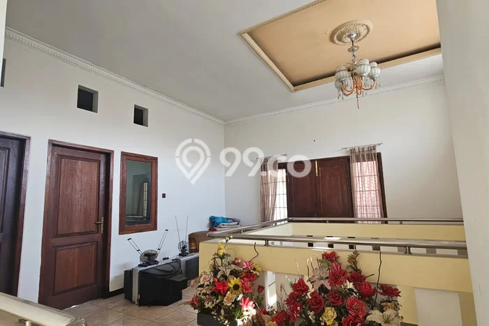 Siap Huni Rumah Mewah 4 Kamar di Wonocolo Dekat ke Mana Pun Siap Huni Rumah Mewah 4 Kamar di Wonocolo Dekat ke Mana Pun