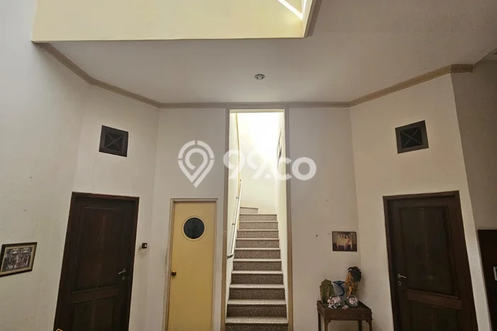 Siap Huni Rumah Mewah 4 Kamar di Wonocolo Dekat ke Mana Pun Siap Huni Rumah Mewah 4 Kamar di Wonocolo Dekat ke Mana Pun
