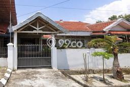 Jual Rumah Mewah Megah Dengan View Cantik di Medokan Ayu, Surabaya Jual Rumah Mewah Megah Dengan View Cantik di Medokan Ayu, Surabaya
