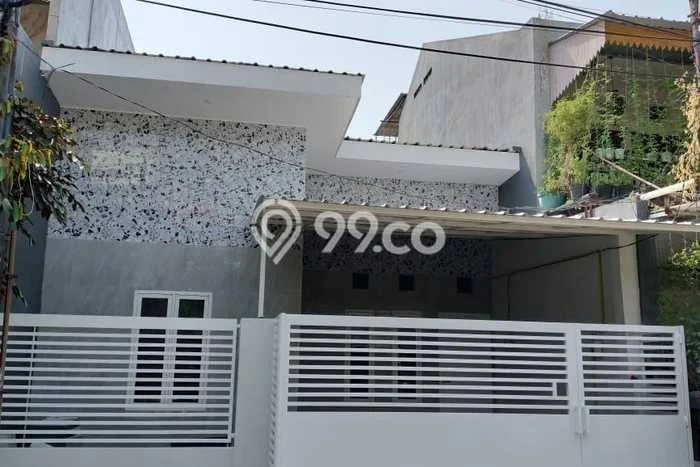 Dijual Cepat Rumah Bagus Siap Huni LB 100m2 di Rungkut, Surabaya Dijual Cepat Rumah Bagus Siap Huni LB 100m2 di Rungkut, Surabaya