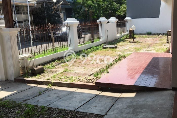 Rumah Luxury Modern Siap Huni di Semolowaru Surabaya Rumah Luxury Modern Siap Huni di Semolowaru Surabaya