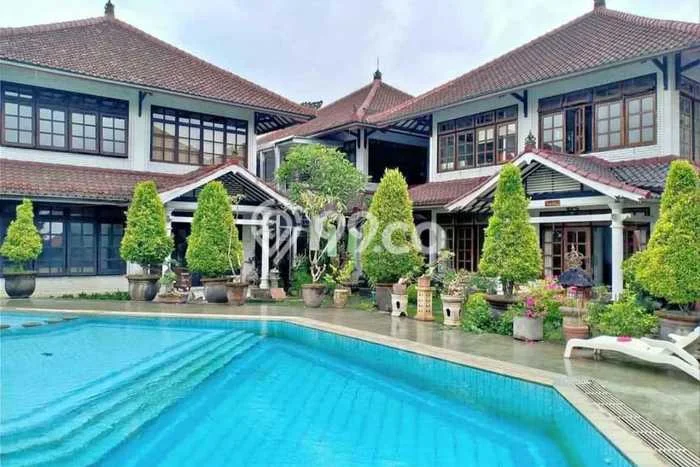 Vila di , Ukuran 1400m2m², Lokasi Strategis untuk usaha Vila di , Ukuran 1400m2m², Lokasi Strategis untuk usaha