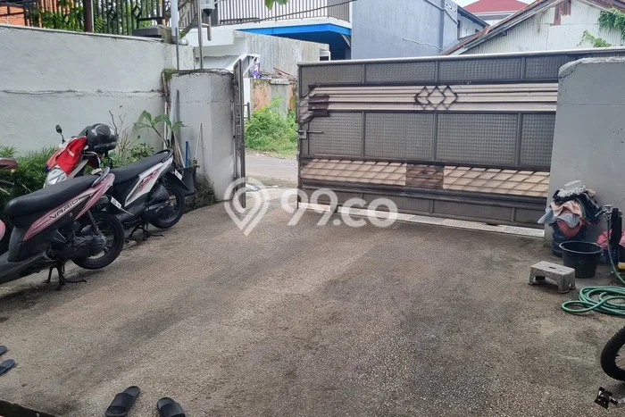 Ready to Use! Luxury House LT 200m2 Desain Elegan di Sumerta Kelod Ready to Use! Luxury House LT 200m2 Desain Elegan di Sumerta Kelod