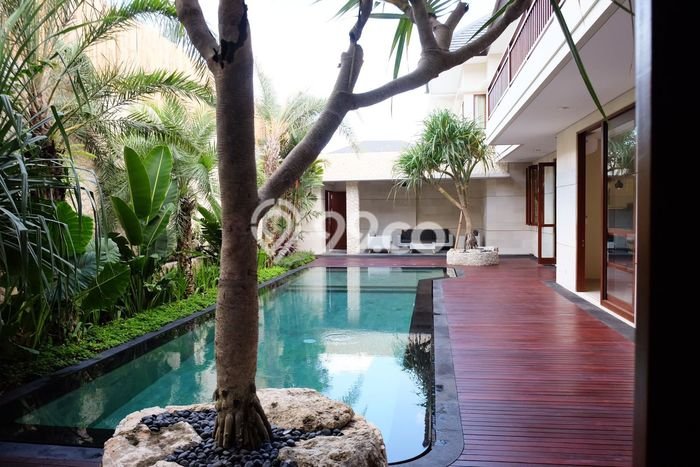 Jual Rumah Mewah Elegan Dengan View Eksklusif di Kerobokan, Badung Jual Rumah Mewah Elegan Dengan View Eksklusif di Kerobokan, Badung