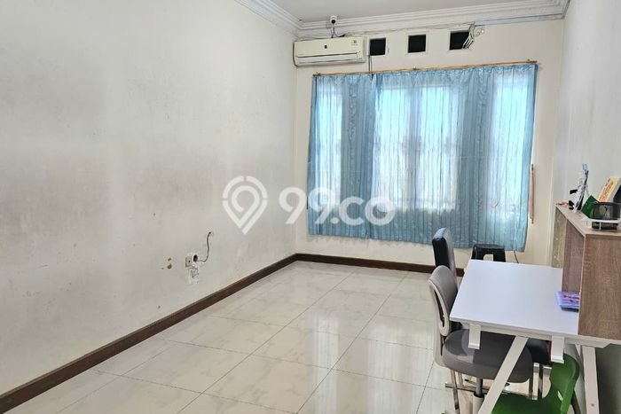 Dijual Rumah Eksklusif 3 KT di Taman Holis Indah, Bandung Dijual Rumah Eksklusif 3 KT di Taman Holis Indah, Bandung