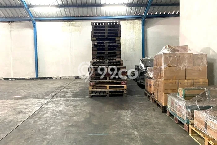 Unit Gudang Disewa Lokasi Pasar Rebo, Jakarta Timur Spesifikasi Luas Bangunan 0m2 Unit Gudang Disewa Lokasi Pasar Rebo, Jakarta Timur Spesifikasi Luas Bangunan 0m2