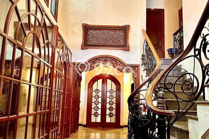 Hunian Mewah LB 600m2 Siap Pakai Desain Elegan di Kemang, Jakarta Selatan Hunian Mewah LB 600m2 Siap Pakai Desain Elegan di Kemang, Jakarta Selatan