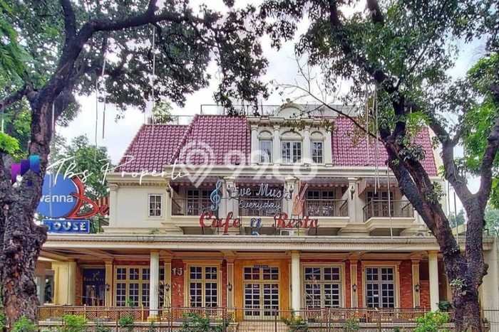 Komersial Dijual di Kebayoran Baru Jakarta Selatan dengan LB 1500m2 Komersial Dijual di Kebayoran Baru Jakarta Selatan dengan LB 1500m2