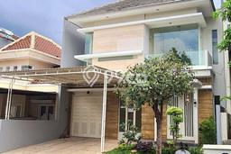 Rumah Elit LB 250m2 Siap Huni Desain Elegan di Citraland, Surabaya Rumah Elit LB 250m2 Siap Huni Desain Elegan di Citraland, Surabaya
