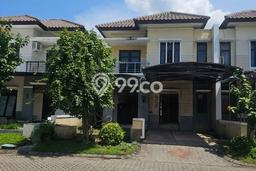 Dijual Rumah Premium dengan Fasilitas Sekitar Komplit di Wiyung, Surabaya Dijual Rumah Premium dengan Fasilitas Sekitar Komplit di Wiyung, Surabaya