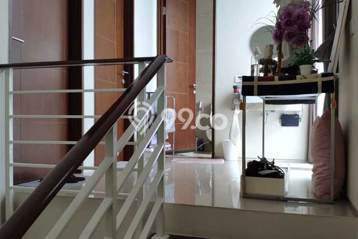 Rumah Modern 4 KT di Citraland Surabaya Semi Furnished Rumah Modern 4 KT di Citraland Surabaya Semi Furnished