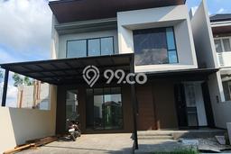 Rumah Elit Modern Tanpa Renovasi di Citraland Surabaya Rumah Elit Modern Tanpa Renovasi di Citraland Surabaya