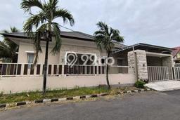 Rumah Eksklusif Siap Huni LT 370m2 di Dukuh Pakis, Surabaya Rumah Eksklusif Siap Huni LT 370m2 di Dukuh Pakis, Surabaya
