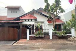 For Sale Rumah Elit Exclusive di Rungkut, Surabaya For Sale Rumah Elit Exclusive di Rungkut, Surabaya