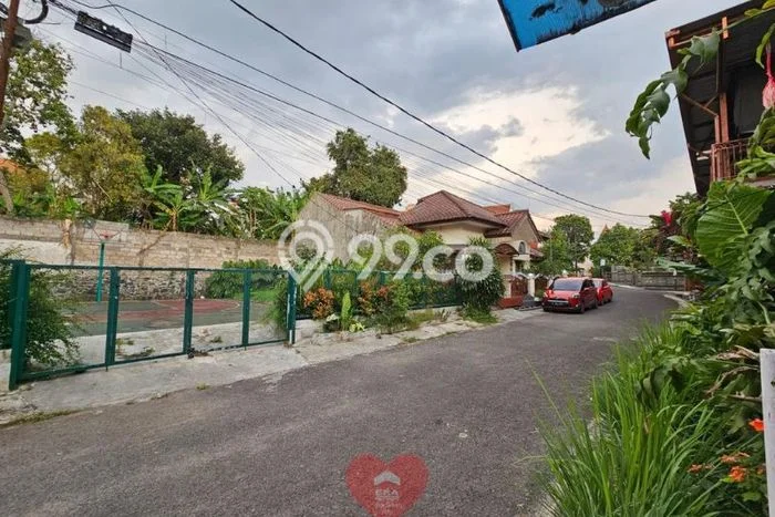 Dijual Tanah 299m2 di Sarijadi, Bandung Dijual Tanah 299m2 di Sarijadi, Bandung