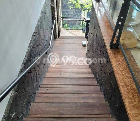 Rumah Strategis di Sukajadi, Akses ke Sukajadi, Bandung, Bandung - LT 1100m2m² Rumah Strategis di Sukajadi, Akses ke Sukajadi, Bandung, Bandung - LT 1100m2m²
